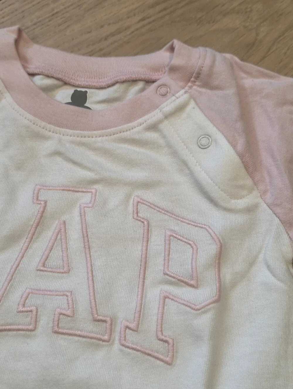 NWT Baby Gap Pink Arch Logo Raglan Bodysuit 18-24M